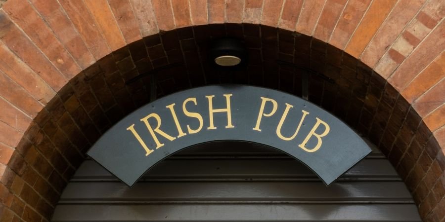 fachada de Pubs en Dublín